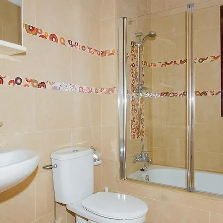 Playa Blanca Sleeps 8 Air Con Wifi
